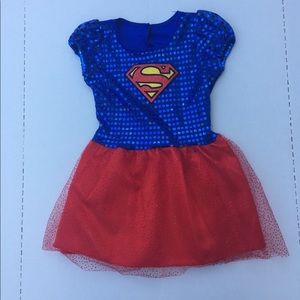 Girls Halloween Supergirl costume.